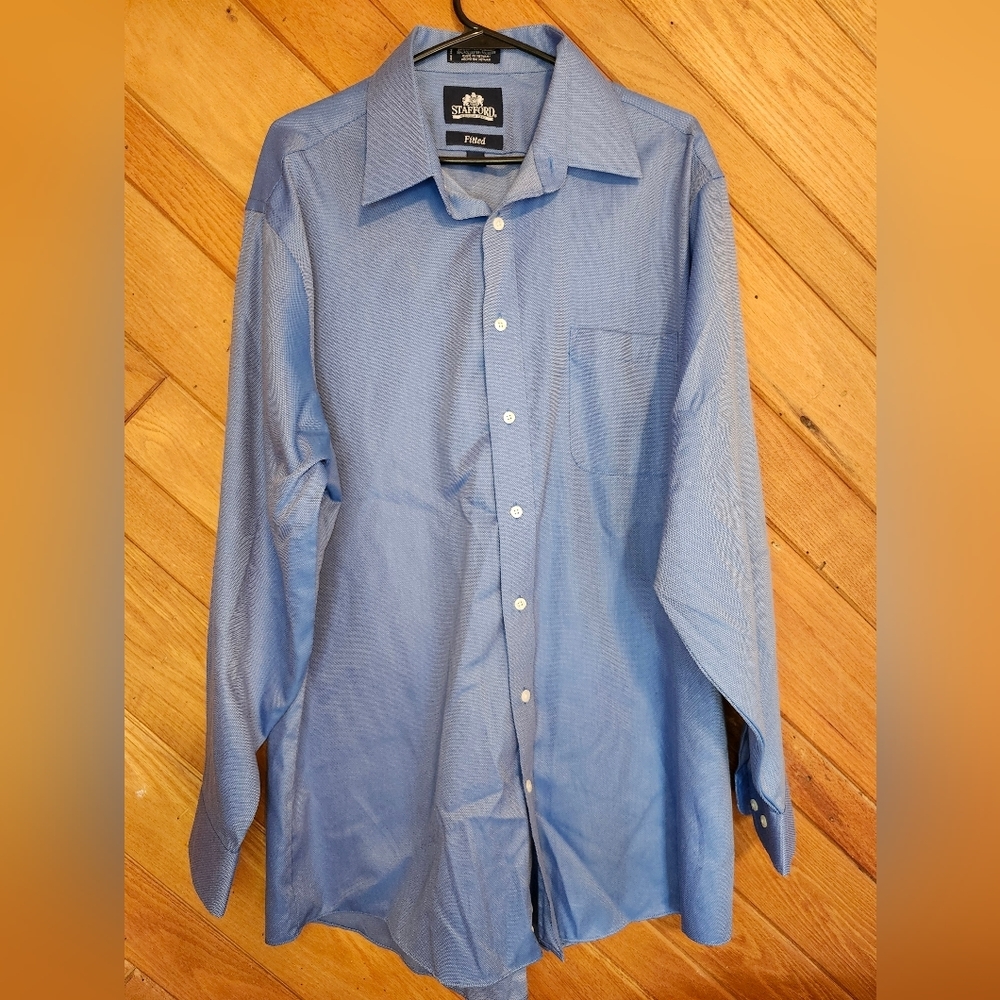 Stafford wrinkle free fitted size 17 blue long sleeved men's dress shirt